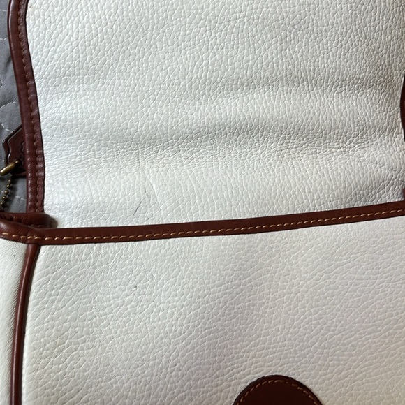 Coach cream pebbled leather shoulder bag - Picture 12 of 16